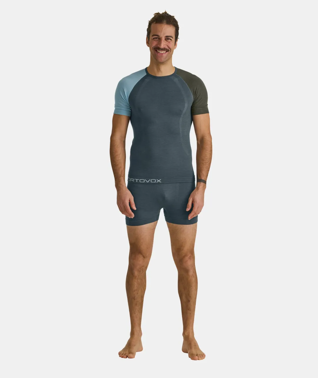 ORTOVOX Baselayer^120 COMP LIGHT BOXER M blackraven