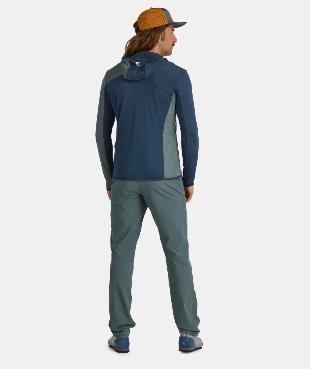 ORTOVOX Hoodies & Fleece-Jacken^FLEECE LIGHT GRID HOODED JKT M deepocean